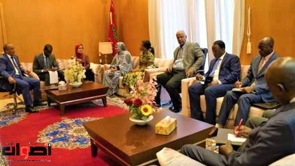 الدبلوماسية تجمع مجموعة من الأفارقة في الداخلة