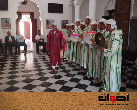 فرقة شباب أفق المستقبل لتنمية الموسيقى الأمازيغية بصفرو تتألق في حفل عيد العرش المجيد بطنجة