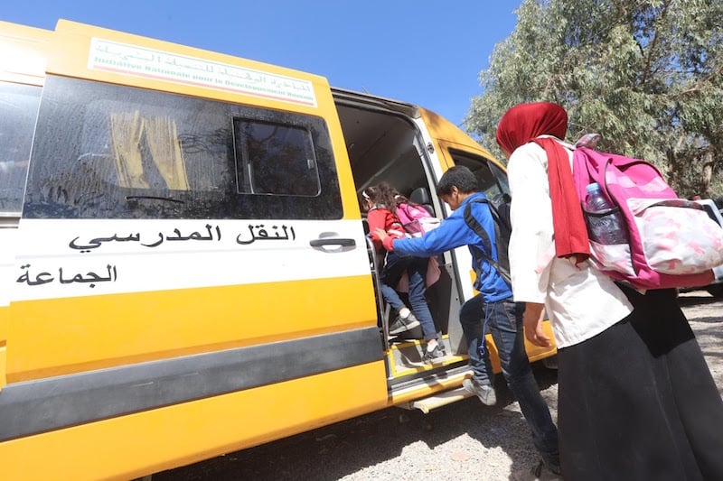اقليم بني ملال يستفيد من النقل المدرسي