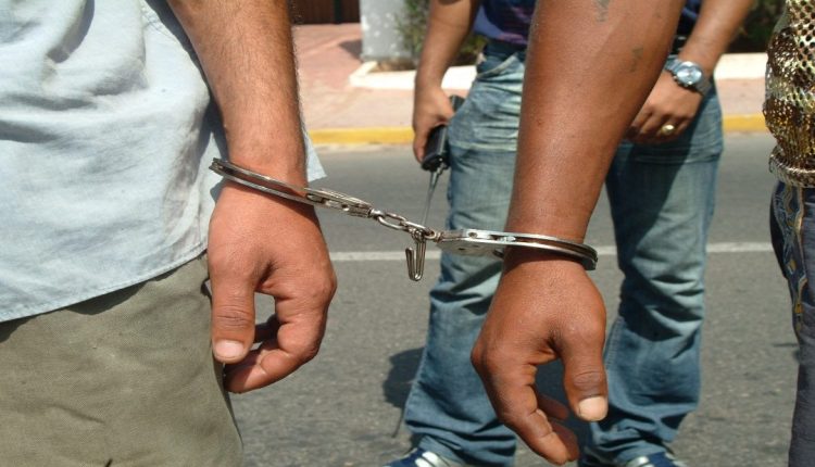 القنيطرة: اعتقال شخص متلبس بانتحال صفة أمني داخل محكمة