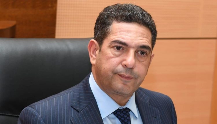 الملك يعين امهيدية واليا للبيضاء وأمزازي واليا لجهة سوس