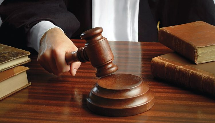 فاس: تأجيل محاكمة ستة متهمين في ملف سرقة تحف ثمينة بضريح مولاي إدريس
