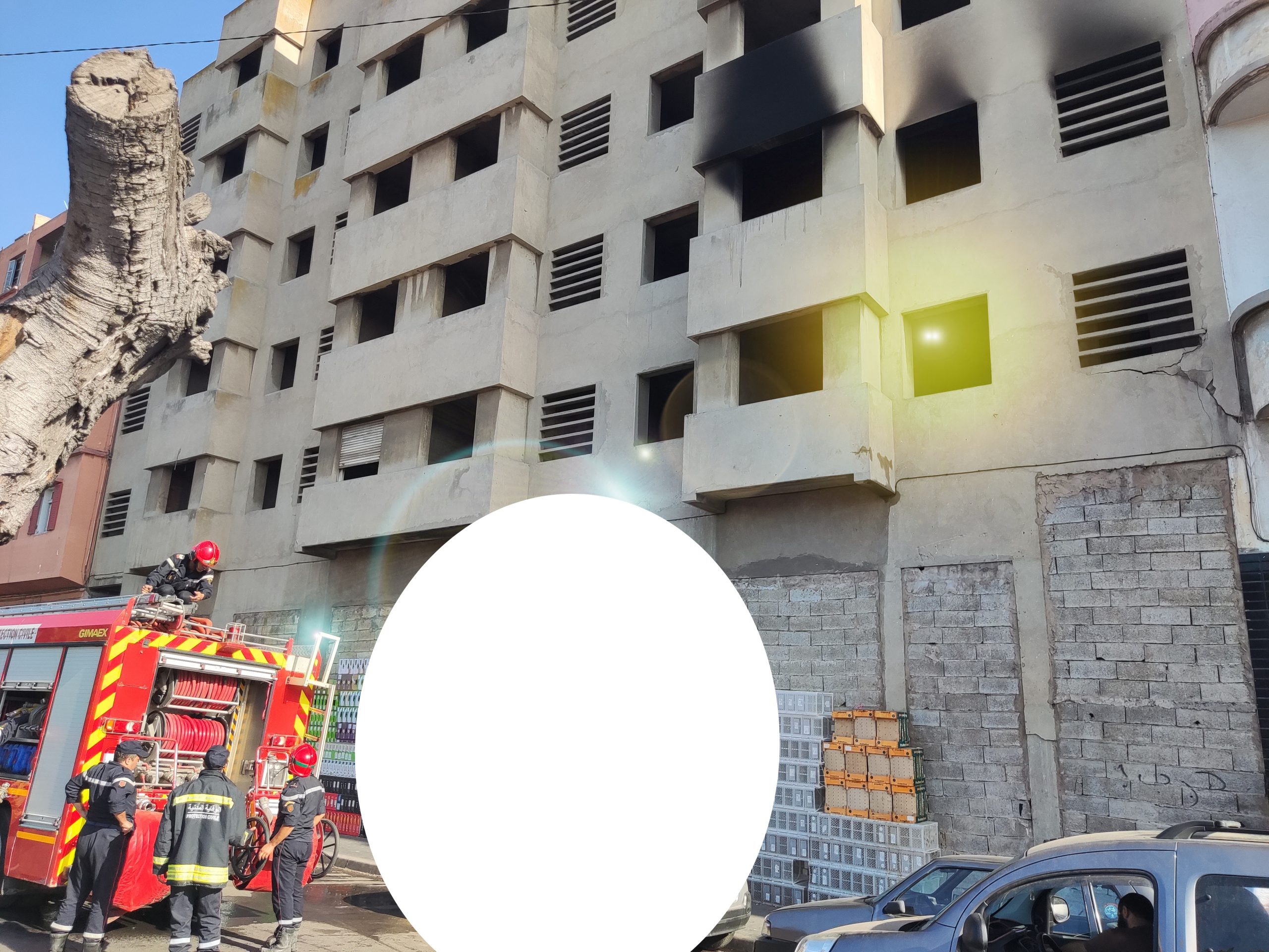 إنذلاع النيران بمشروع سكني متوقف بشارع احمد الصباغ .‎