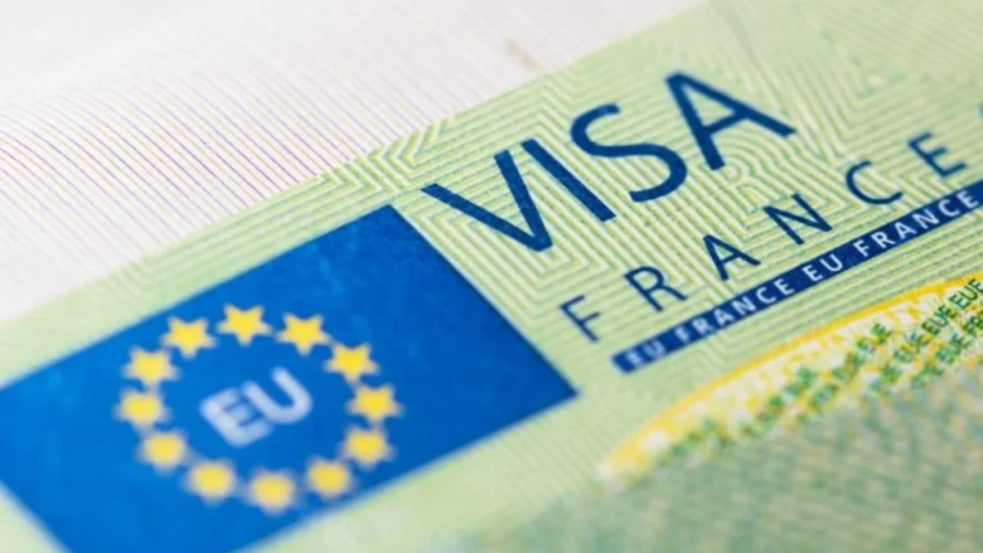 السفير الفرنسي في المغرب : رفع القيود المفروضة على إصدار التأشيرات للمغاربة