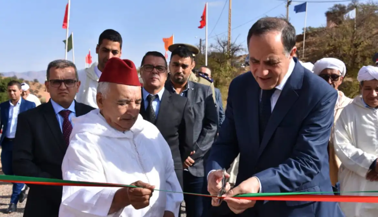 إقليم تزنيت.. إطلاق عدد من المشاريع الطرقية بمناسبة ذكرى المسيرة الخضراء