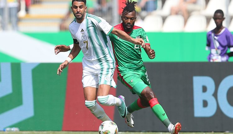 الجزائر تخطف تعادلا قاتلا أمام منتخب بوركينافاسو