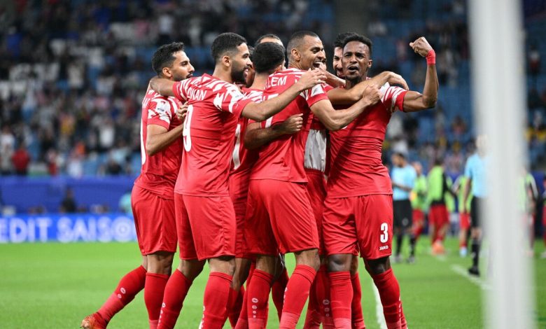 عموتة يقود منتخب الأردن للتأهل إلى دور ربع النهائي لكأس آسيا لكرة القدم بعد فوزه على العراق 3-2