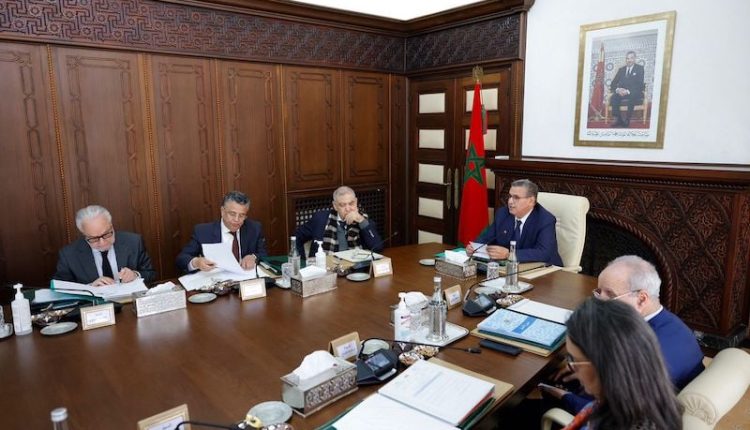 الحكومة تصادق على مشروع قانون التصفية المتعلق بمالية 2022