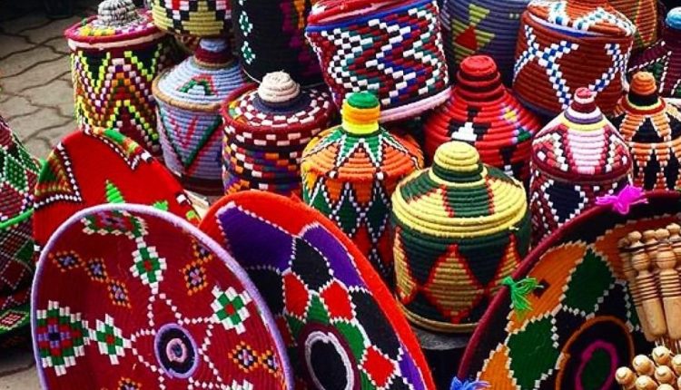 كيف تساهم مبادرة التنمية البشرية في تعزيز قطاع الصناعة التقليدية؟