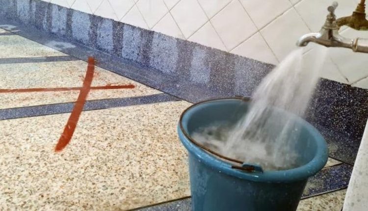 وأكد وزير الداخلية أن الإجراءات المتخذة لمواجهة الإجهاد المائي همت مجموعة من القطاعات والأنشطة الفلاحة الصناعة والخدمات