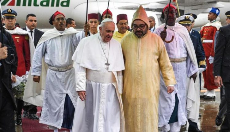 وزير الخارجية السويدي يشيد بالتزام الملك في تعزيز قيم التعايش والحوار بين الأديان
