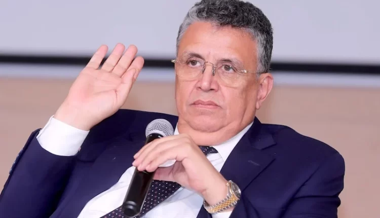 وهبي يدافع عن توظيف "رفيقي" في مباراة المنتدبين رغم تجاوز السن القانوني
