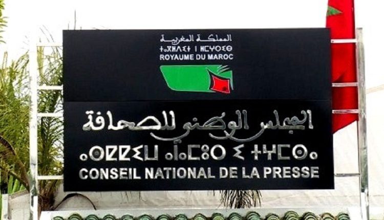 "تجاوزات اللجنة المؤقتة للصحافة" تشعل فتيل الإحتقان بالقطاع