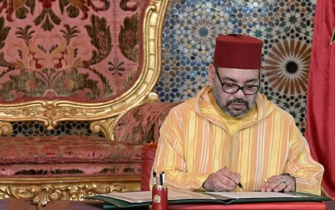 جلالة الملك محمد السادس يقود معركة حاسمة ضد الفساد في المغرب