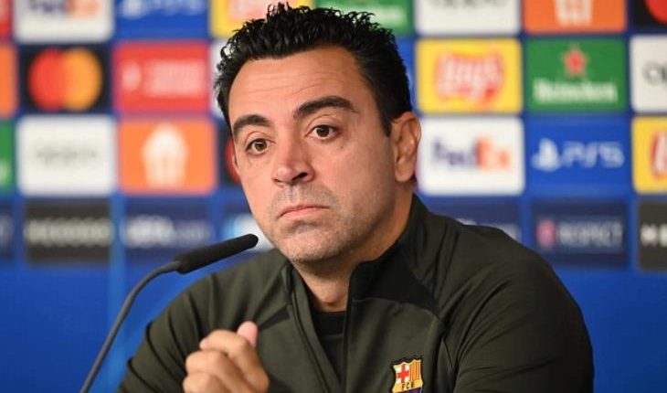 برشلونة يعلن بشكل رسمي إقالة مدربه تشافي هرنانديز