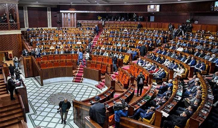 مطالب بالزيادة في عطلة الموظفين بالمغرب
