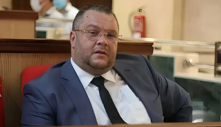 المحكمة الإدارية بطنجة تعزل نائبين لرئيس مقاطعة طنجة المدينة