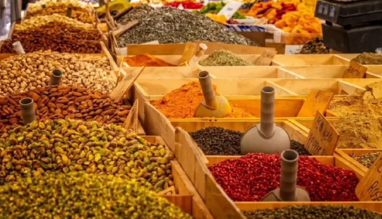 تراجع متوقع بأسعار السلع العالمية بنسبة 10% حتى 2026