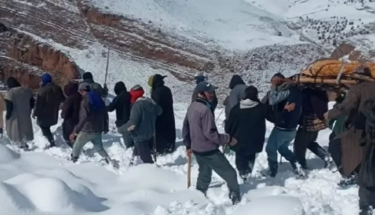 وفاة شاب إثر تساقطات ثلجية في جبال تنكارف