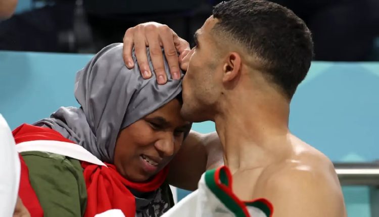 شرف حكيمي: العلاج النفسي ودعم العائلة مفتاحي لتحسين صحتي النفسية