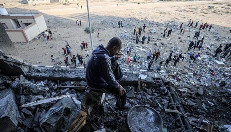 "مرور عام على أحداث 7 أكتوبر: صمود غزة وإرادتهم المتجددة"