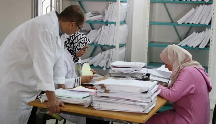 الأساتذة يحتجون على انخفاض تعويضات الحراسة والتصحيح في الامتحانات الإشهادية