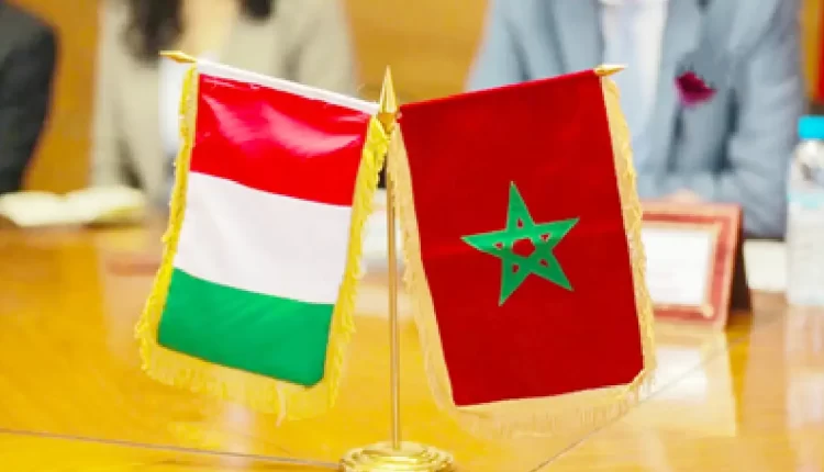 المغرب ، هنغاريا: