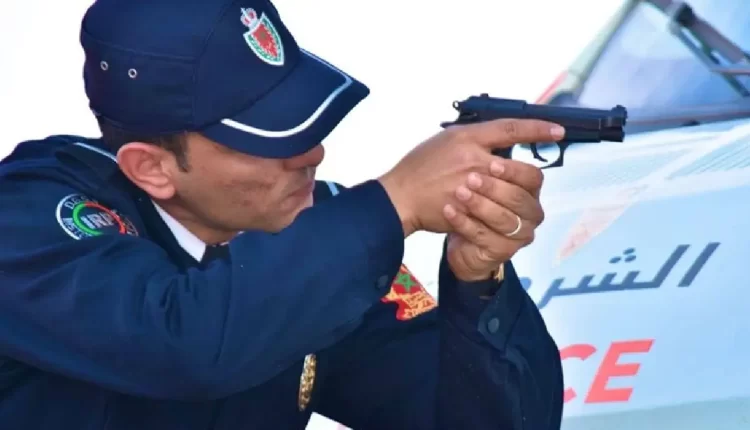 الدار البيضاء : موظف شرطة يضطر لاستخدام سلاحه الوظيفي لتحييد خطر صادر عن جانح (مصدر أمني)