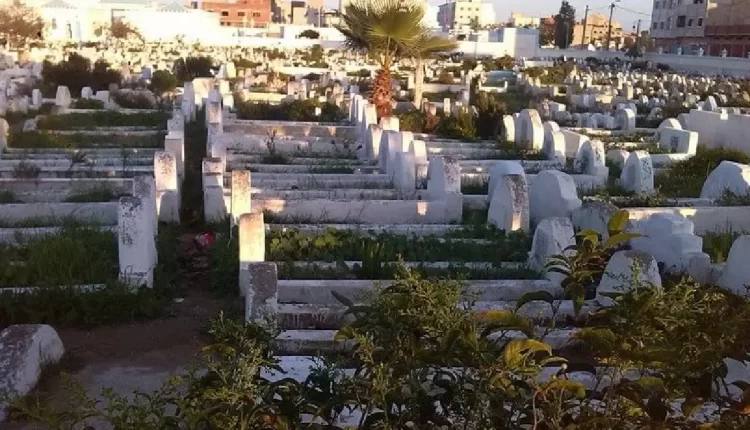 مقبرة سيدي فارس ملاذ لهواة القنص أم انتهاك لحرمة الأموات؟
