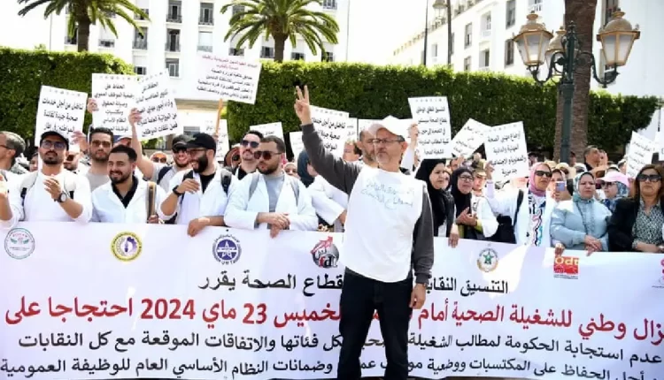 نقابات الصحة تدعو للقاء مستعجل مع الوزير التهراوي، وتحذر من تصعيد جديد قد يشل القطاع
