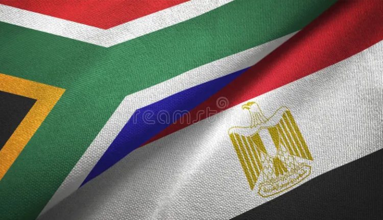 العلمين المصري والجنوب الإفريقي