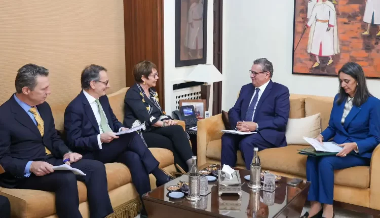 عزيز أخنوش: يتباحث مع رئيسة البنك الأوروبي لإعادة الإعمار والتنمية