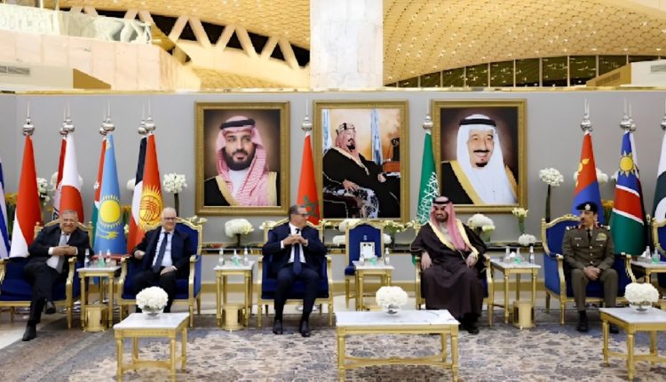 السيد عزيز أخنوش يمثل جلالة الملك في قمة "المياه الواحدة" في الرياض