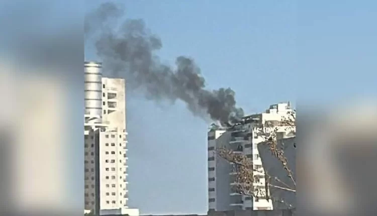 بطائرة مسيرة: دمار في مبنى سكني بيفنه جنوبي تل أبيب