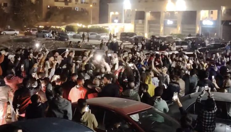 جانب من احتفالات السوريين بالقاهرة