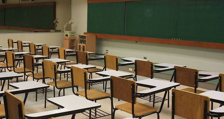 فرنسا تتبنى نهجًا تعليميًا لمواجهة تزايد التطرف بين المراهقين