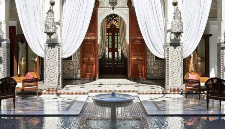 رويال منصور