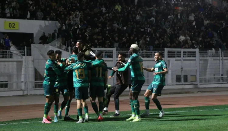 فوز الرجاء البيضاوي
