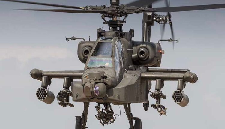 Le Maroc reçoit ses premiers hélicoptères Apache AH-64E américains