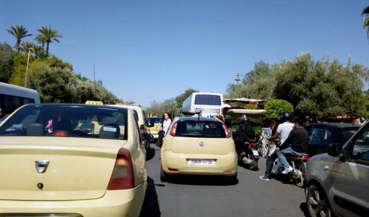 مراكش تعاني من أزمة ازدحام مروري خانق