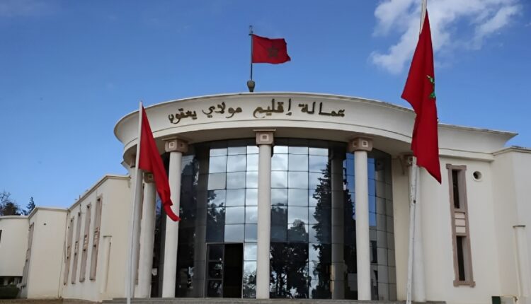 رئيس جماعة مولاي يعقوب يستقيل احتجاجًا على قلة الموارد والمشاكل الإدارية