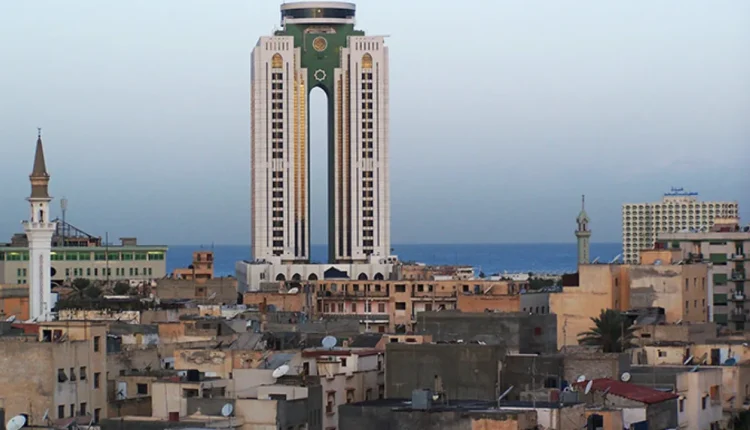 تحذيرات من الانحراف السياسي في ليبيا تزامنًا مع القمة المغاربية المرتقبة