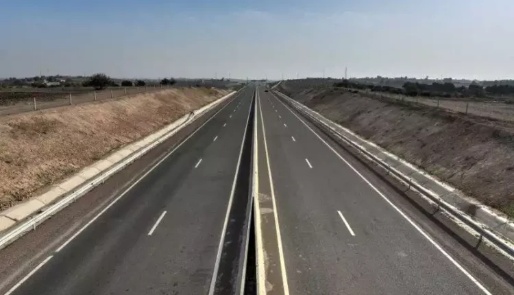 سلا: دعوة لتحسين الطرقات بدل الترميم المؤقت"