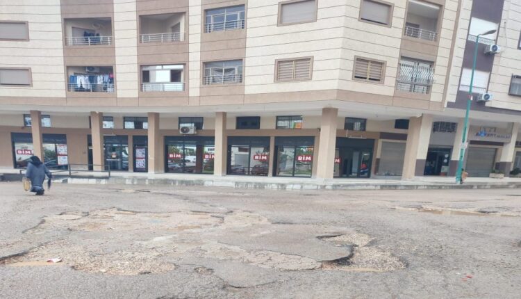 "حي كاميليا في مكناس: تهميش مستمر رغم الوعود بالتطوير"