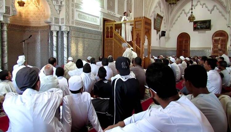 خطبة الجمعة بين التاريخ والواقع: دعوة للتغيير والمشاركة
