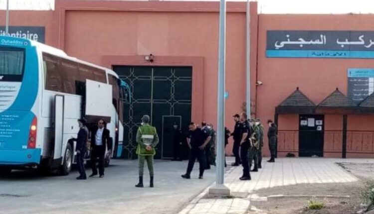 مراكش: اعتقال عون سلطة بتهمة النصب والابتزاز وإيداعه سجن الأوداية
