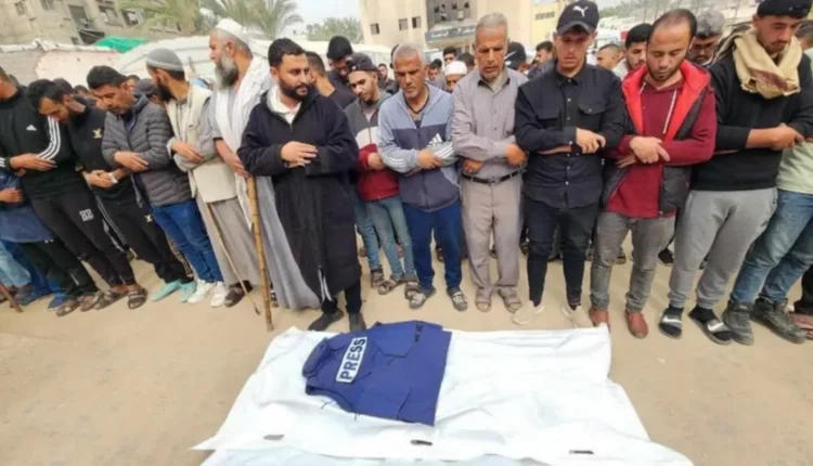 نقابة الصحافة المغربية تُدين اغتيال الصحافي حلمي الفقعاوي
