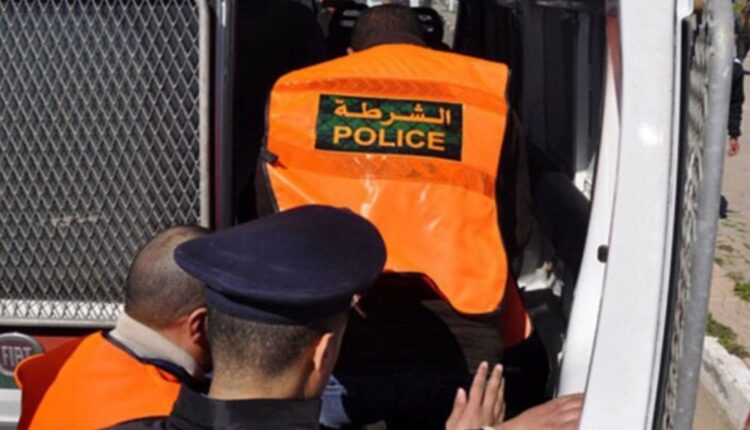 اعتداءات غامضة تهز مدينة الحاجب: استهداف وكالات بنكية يثير القلق