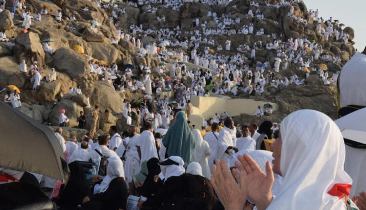 أمير المؤمنين يوجه رسالة سامية إلى الحجاج المغاربة برسم موسم الحج لسنة 1446 ه