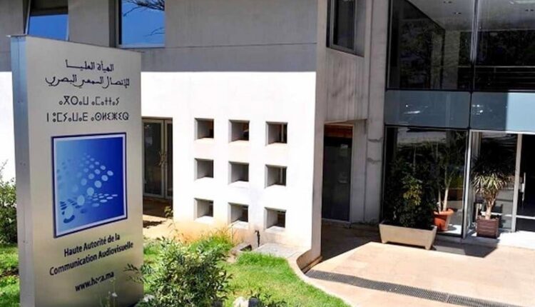 تقرير يؤكد إستحواد أكتر من 90 بالمائة من الرجال على مواقيت الحديت في البرامج الإداعية